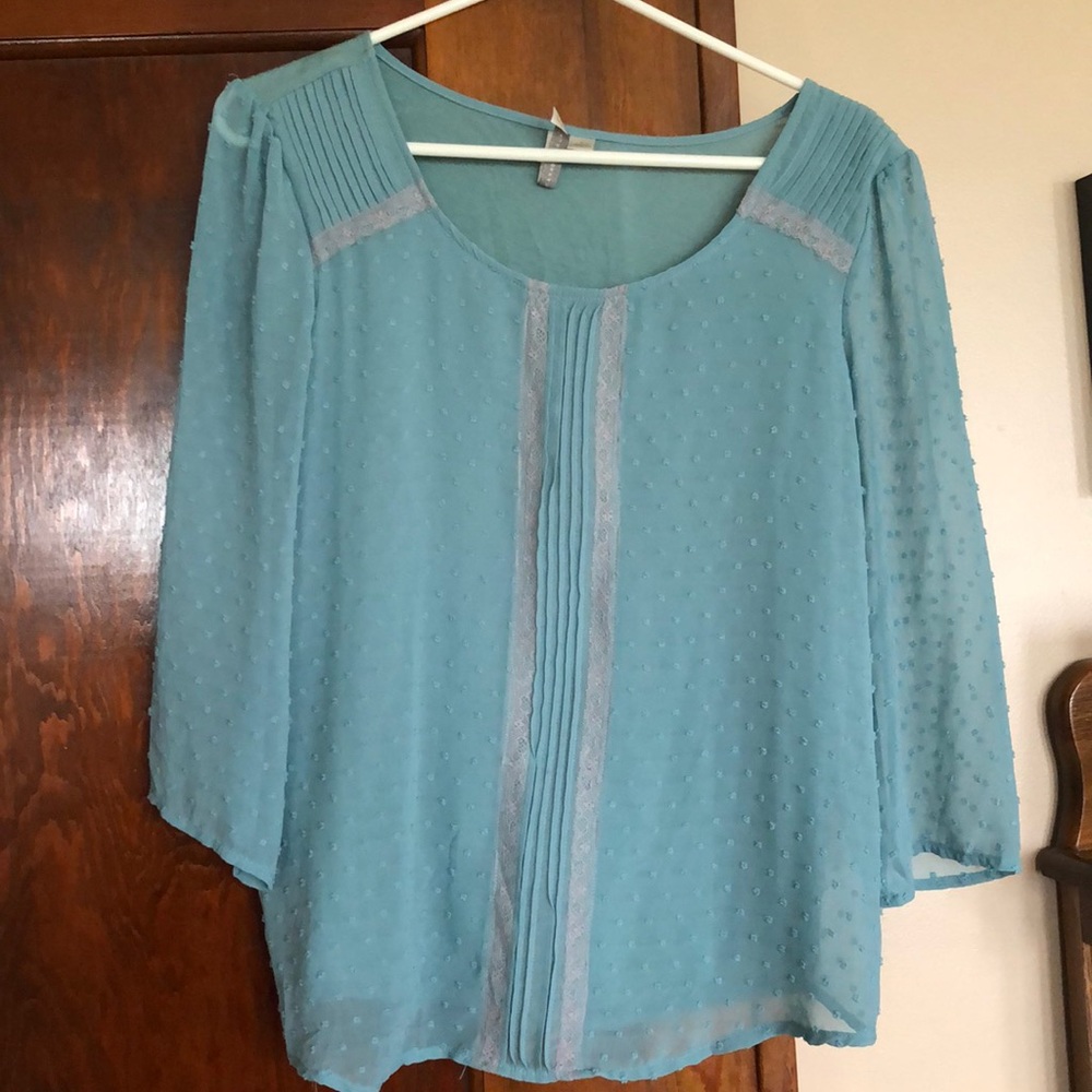Quarter Sleeve Shirt